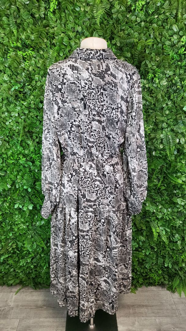 Decjuba Reptile Shirt Dress (10)