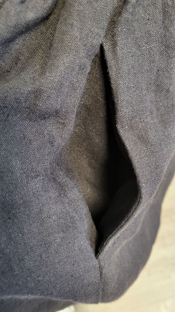 17 Blonde Black Linen Midi Skirt (16)