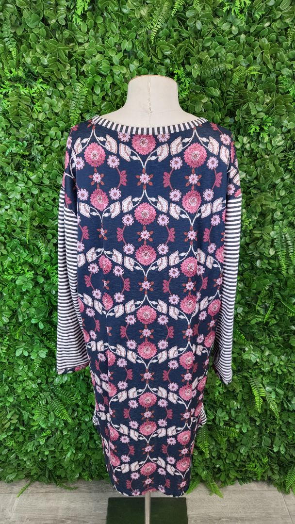 Madly Sweetly Print Zip Dress (16)