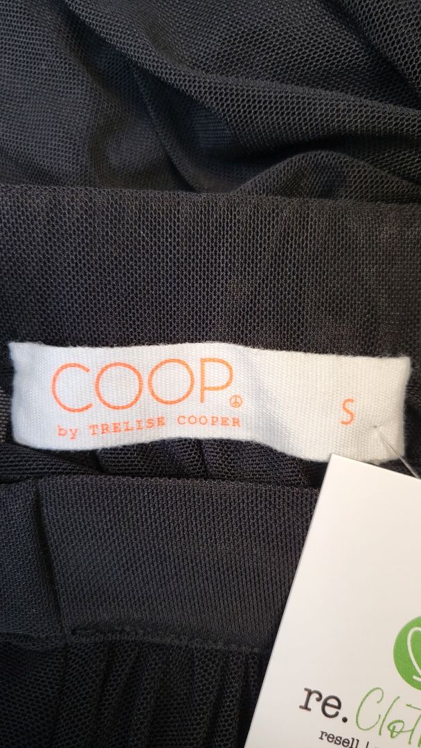 Coop Black Skirting The Issue (10)