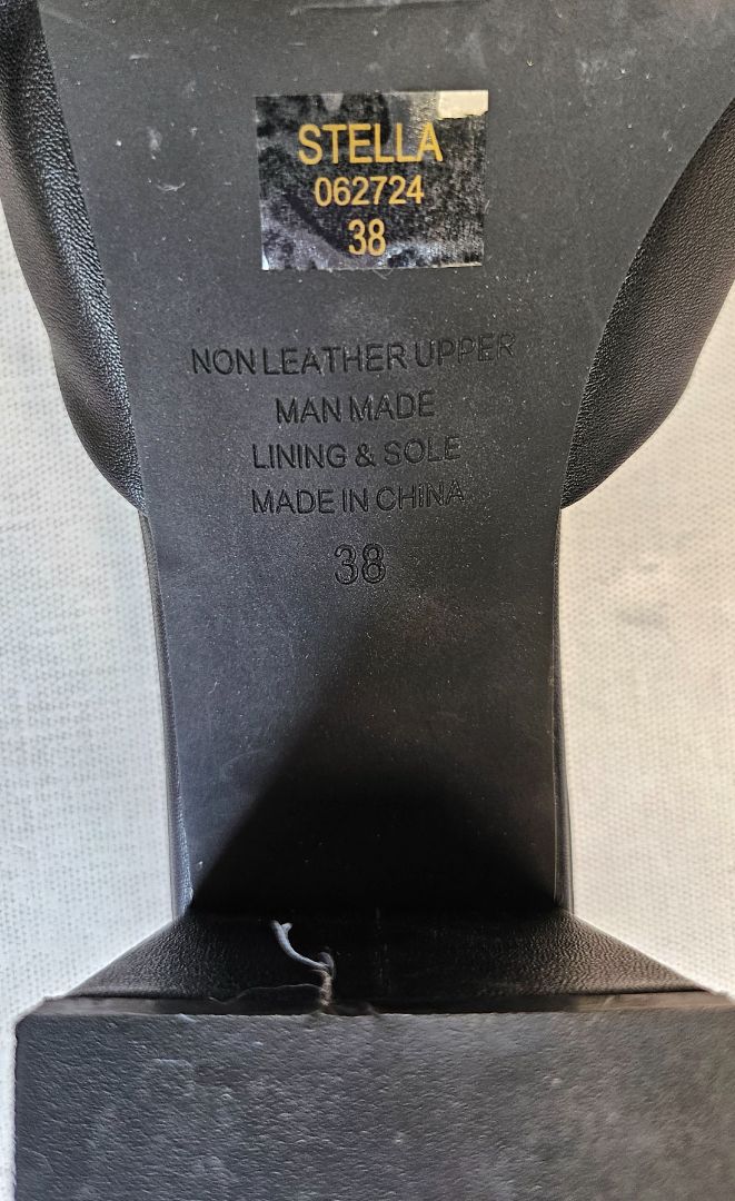 Verali Black Leather Slides (38)