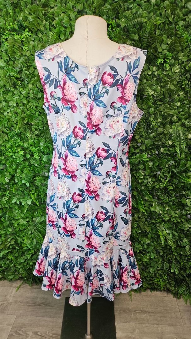 Annah Stretton  Floral Dress (16)