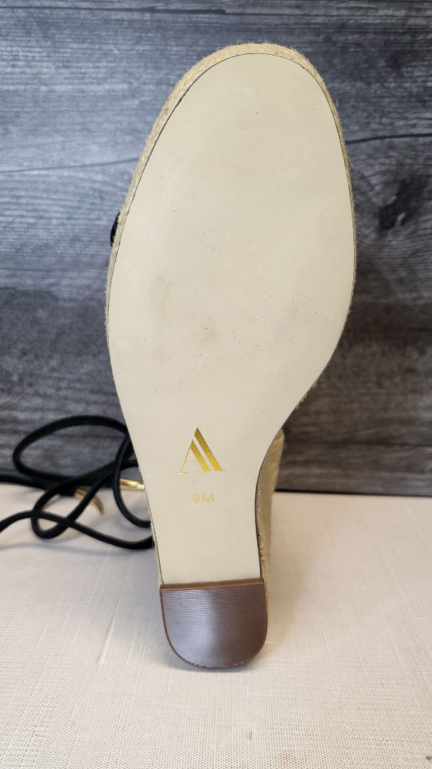 Ava & Aiden Black Platform Wedge NEW (9)