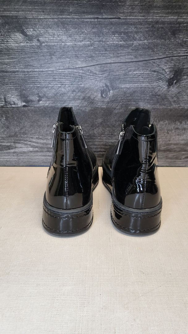 Django & Juliette Black Patent Boot (37)