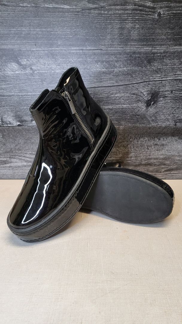 Django & Juliette Black Patent Boot (37)