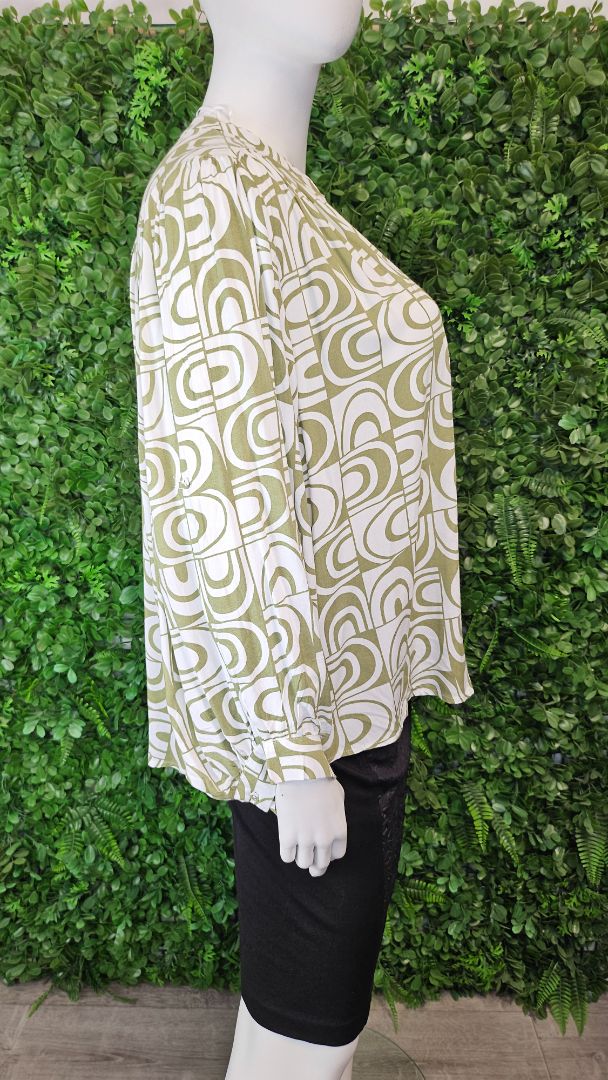 Label Of Love Print Batwing Top (18)