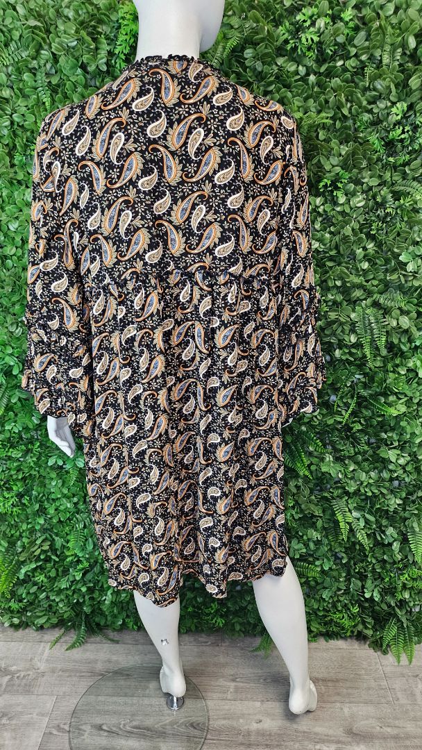 Playlist Print Flare Sleeve Dress (20-22)