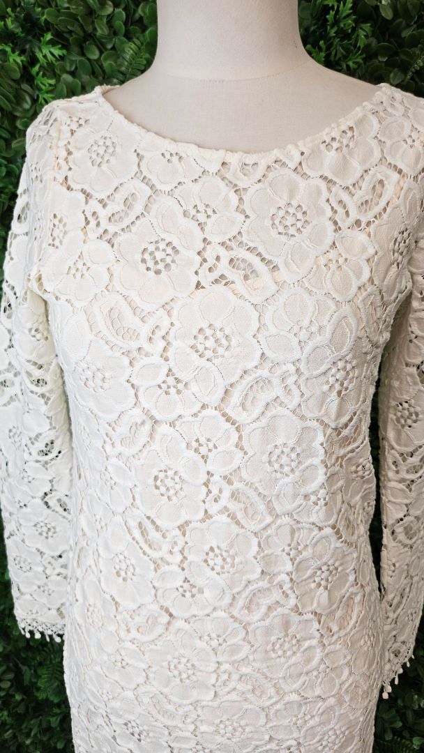 Repertoire Cream Dresses (8)