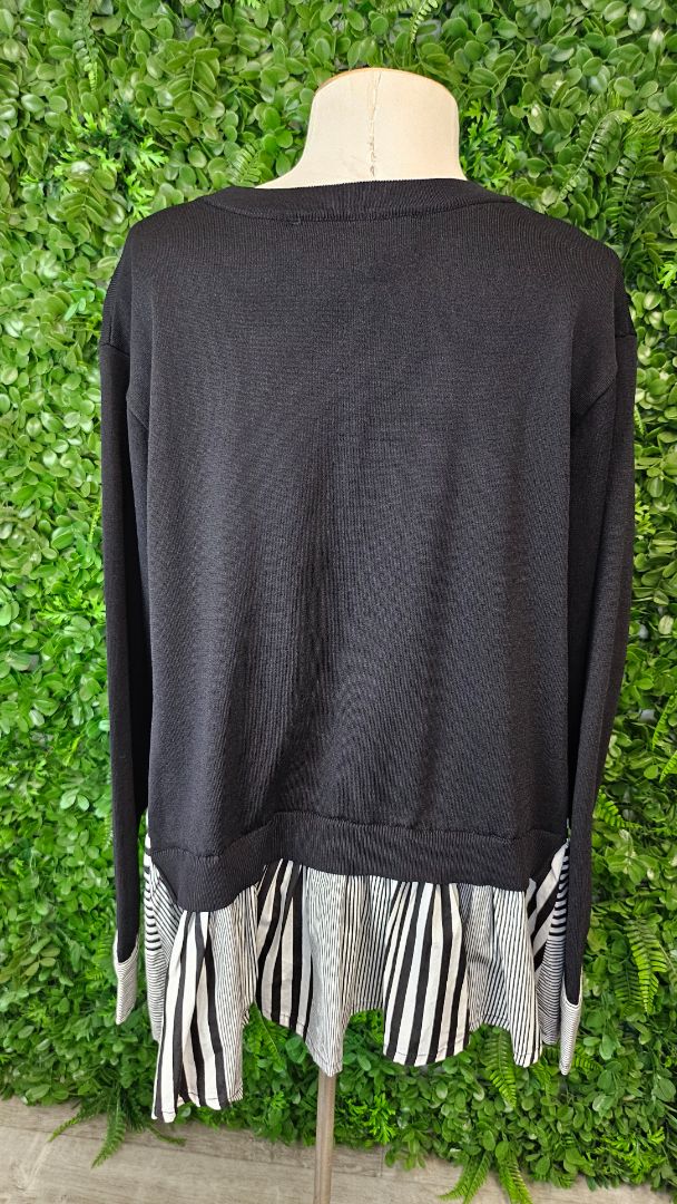 Cooper Black/White A Little More Top (12)