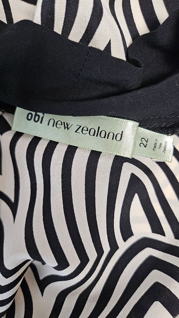 Obi Print Silk Kimono (20-22)