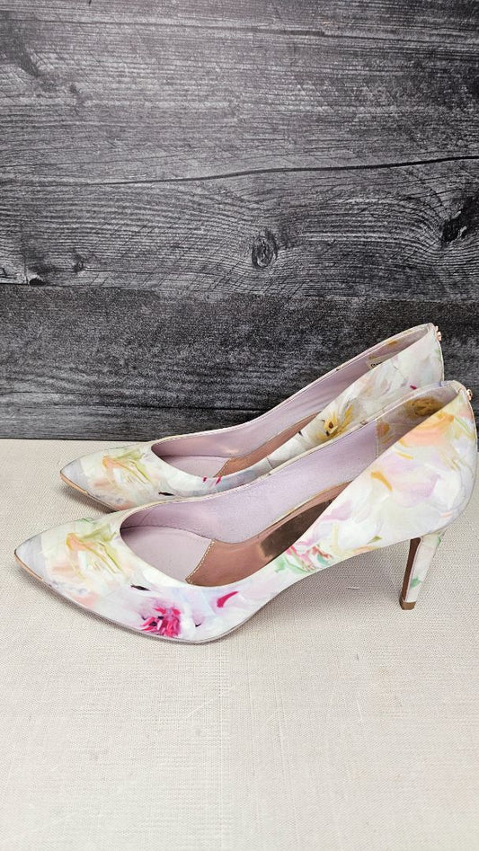 Ted Baker Floral Point Heels (40)