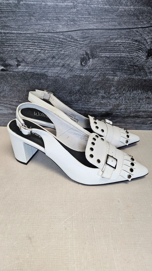 Wittner White Pointy Heel Shoe (38)