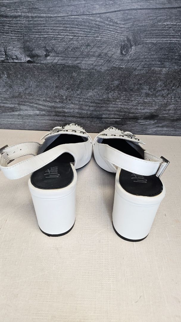 Wittner White Pointy Heel Shoe (38)