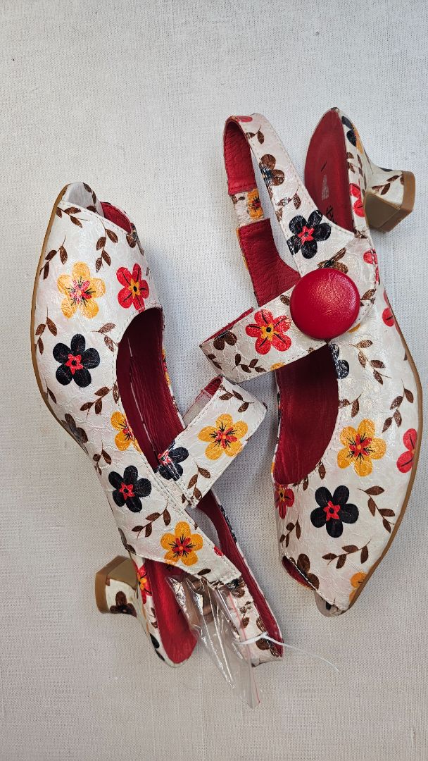 I Love Billy  Floral Heel (41)