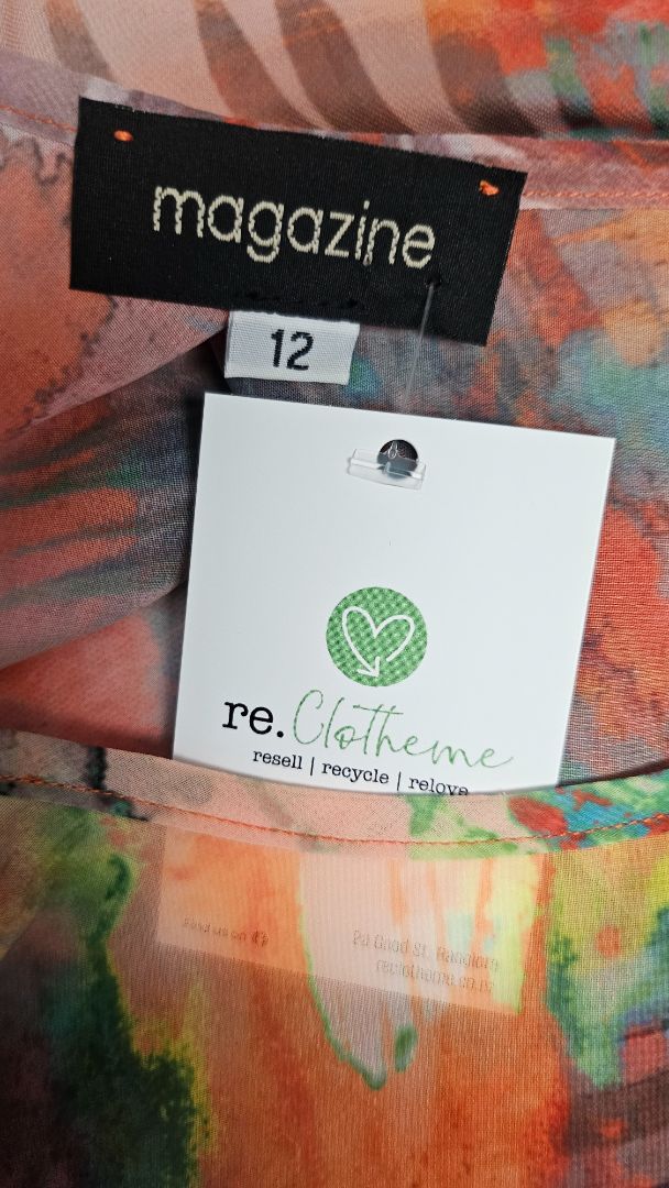 Magazine Pattern Sleeveless Tunic (10)