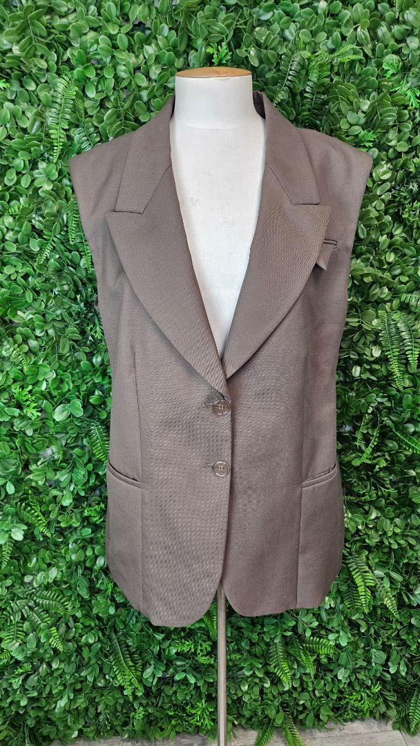 Country Road Brown Vest (16)