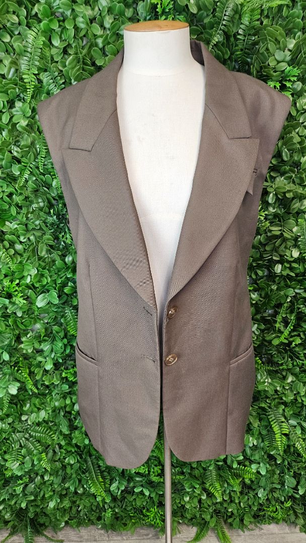 Country Road Brown Vest (16)