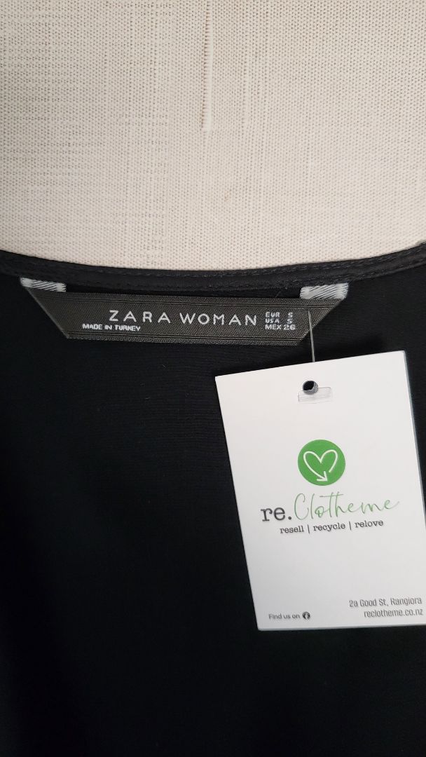 Zara Black Sateen Jacket (10)