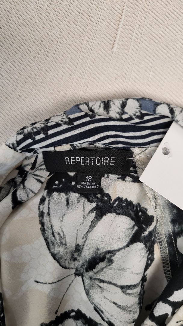 Repertoire Butterfly Print Marla Blouse (12)