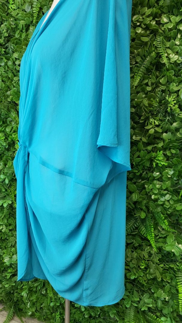 Chocolat Blue Twist Top (14)