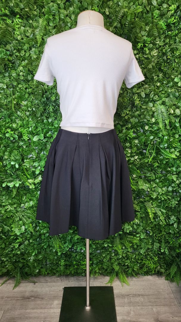 Cue Black Mini Pleat Skirt (8)