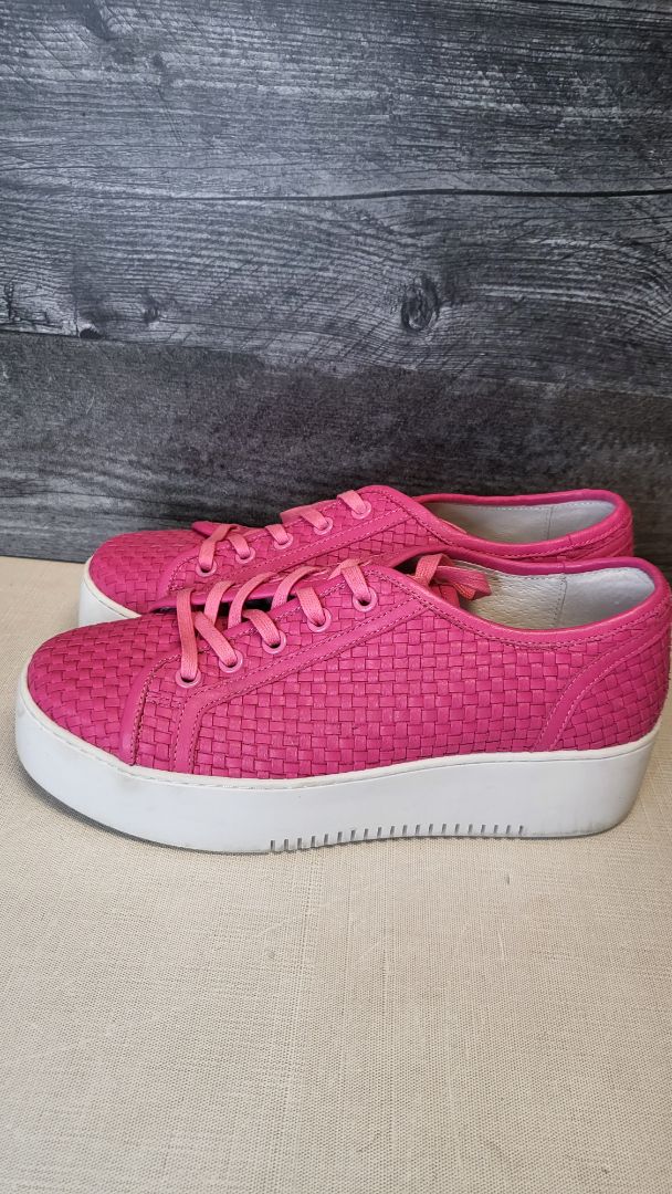 Minx Hot Pink Ellie Sneaker (38)