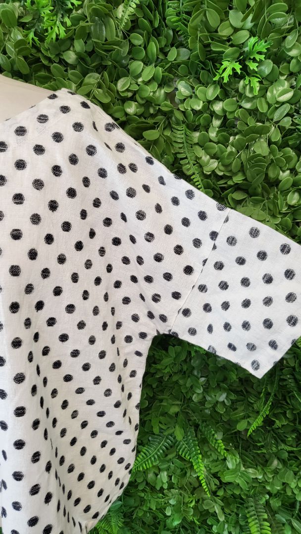 Naturals by O&J Black & White Linen Blend Top (12-14)