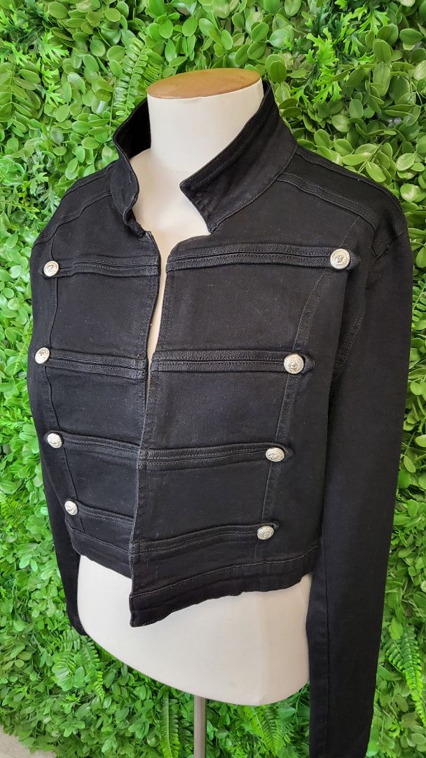 Refuge Black Crop Jacket (12)