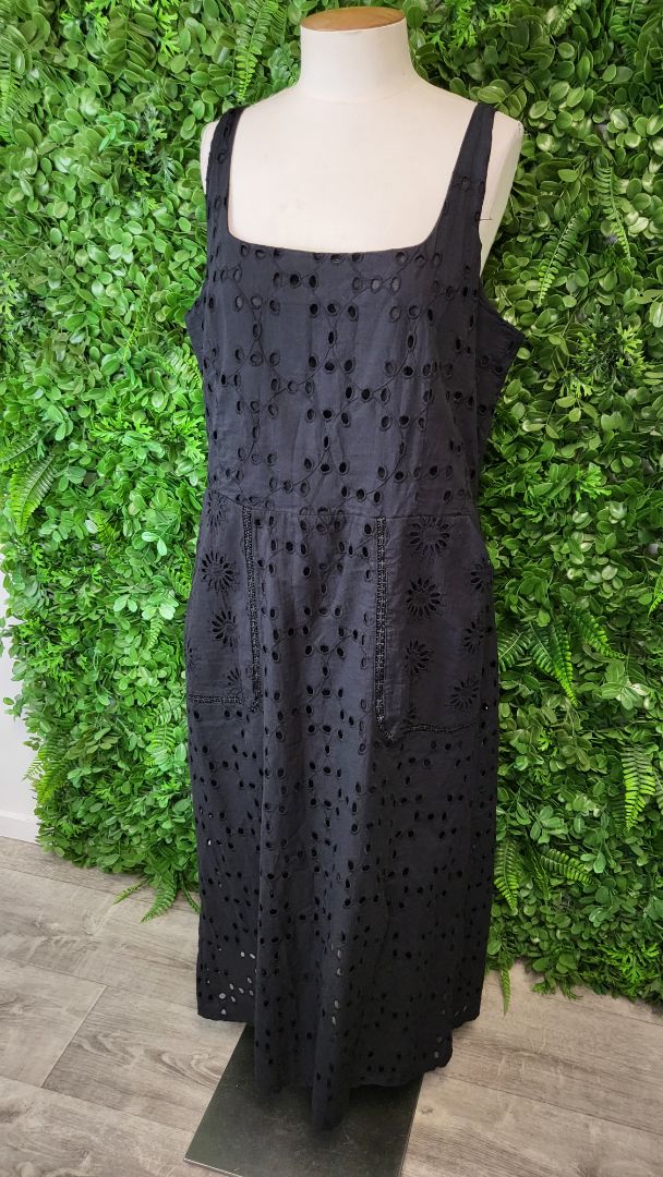 Sass Black Broderie Dress (16-18)