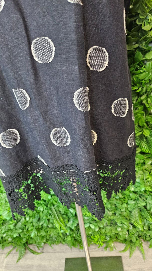 Lemon Tree Black Linen Blend Top (10)