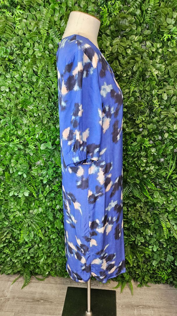 Verge Blue Shift Dress (12)