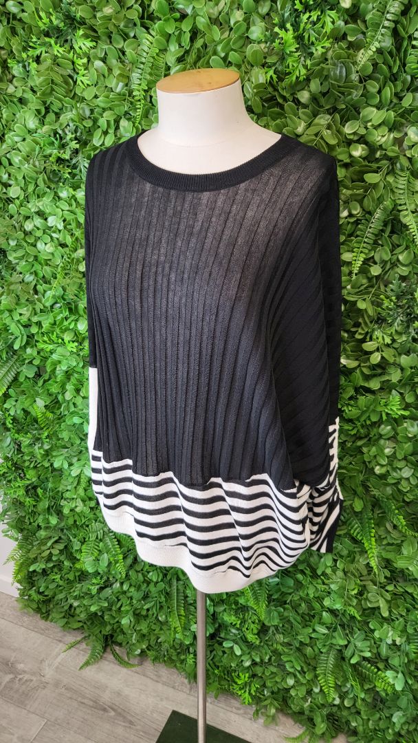 Pol Black/White Contrasting Knit Top (12-14)