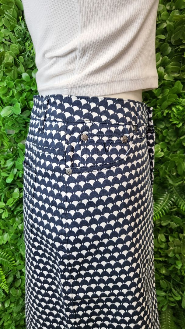 Vassalli Scollop Stretch Skirt (12)