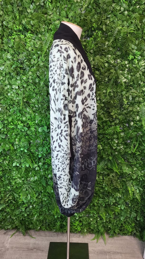 IvyBlu Print Kimono (18)