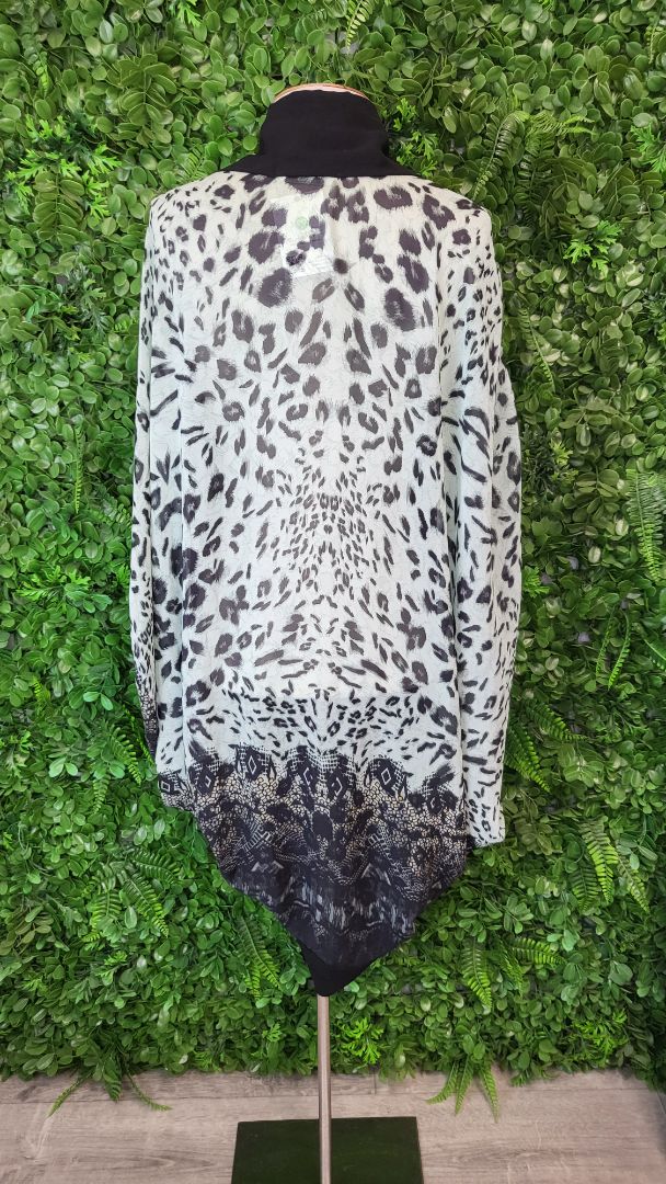 IvyBlu Print Kimono (18)