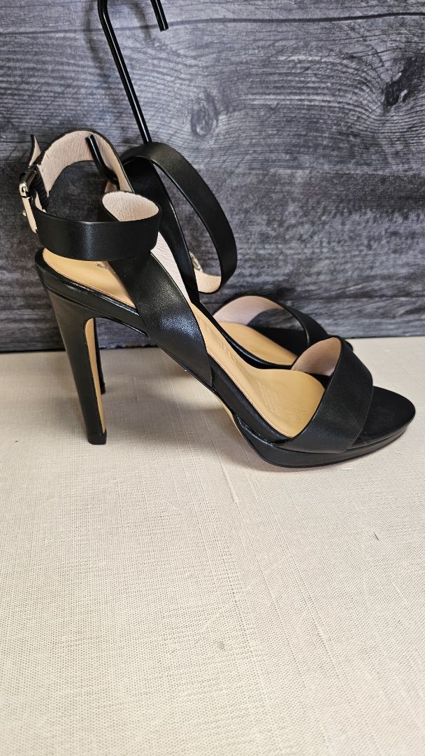 Mi Piaci Black Strappy Heel (38)