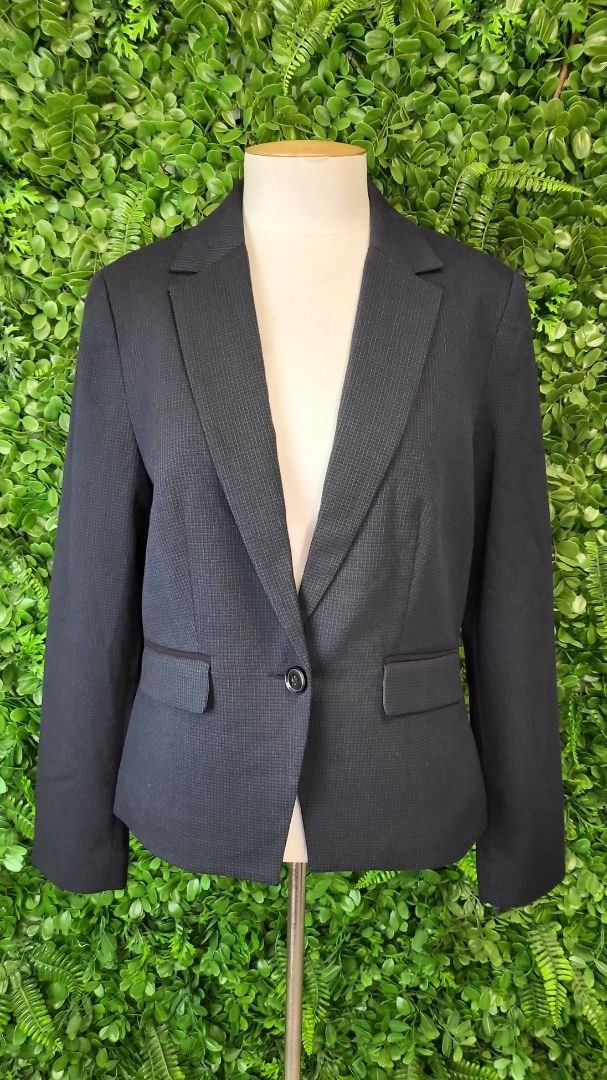 Jacqui E Navy Blazer (10)