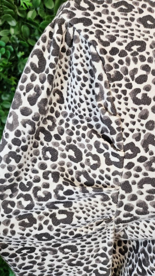 Stella + Gemma Animal Print Puff Sleeve Top (8)