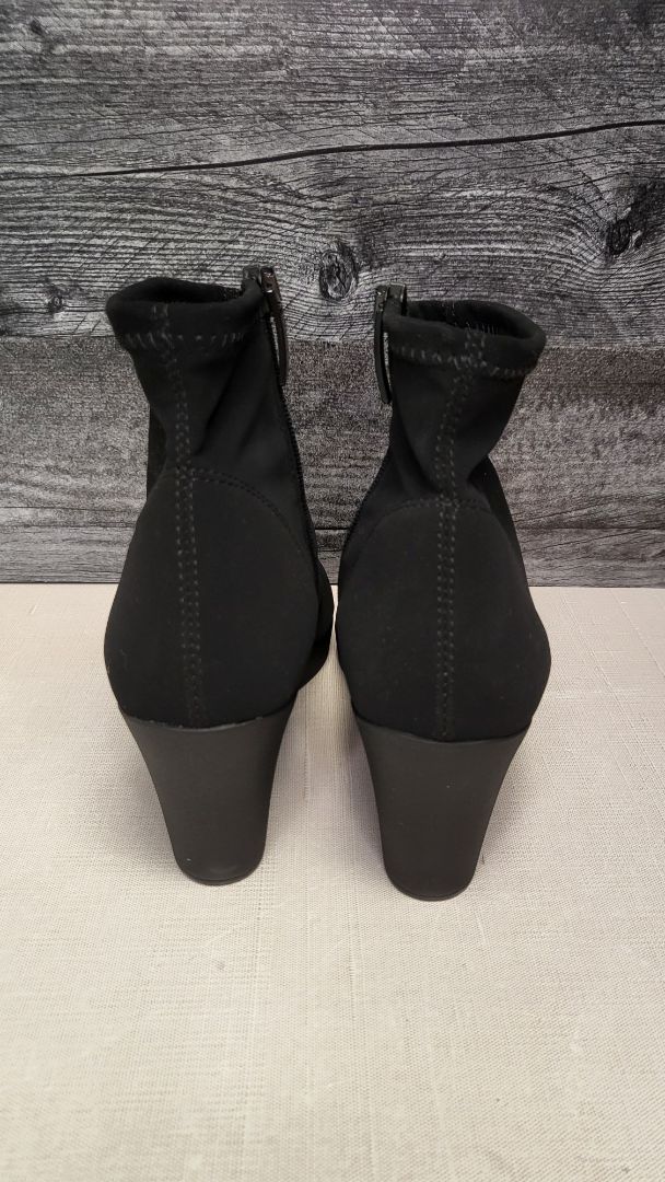 Paula Ryan Black Wedge Boot (37)
