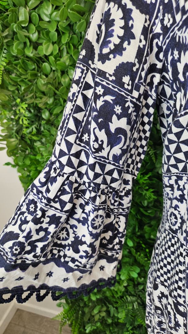 Loobies Story Print Midi Dress (8)