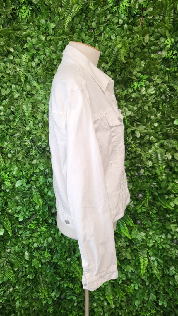 Sass Off White Denim Jacket (14)