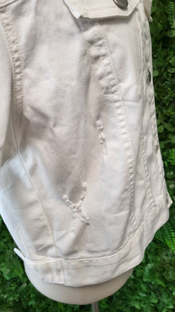 Sass Off White Denim Jacket (14)