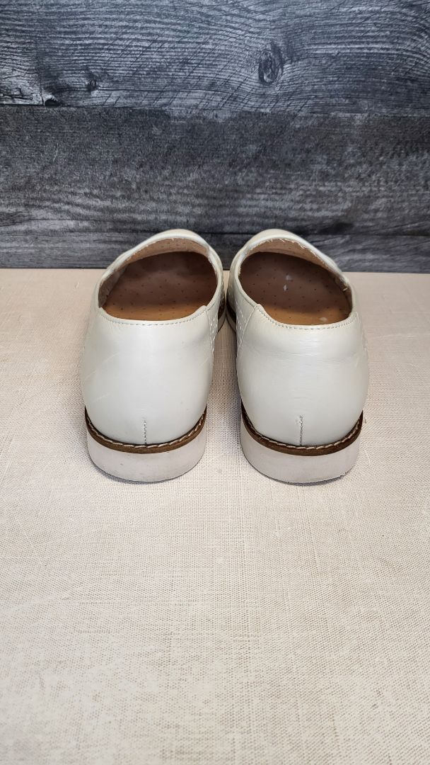 Hush Puppies Bone Slip On Flat (38)