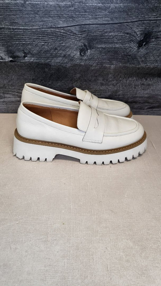 Charlie Rose Cream Leather Loafer (38)