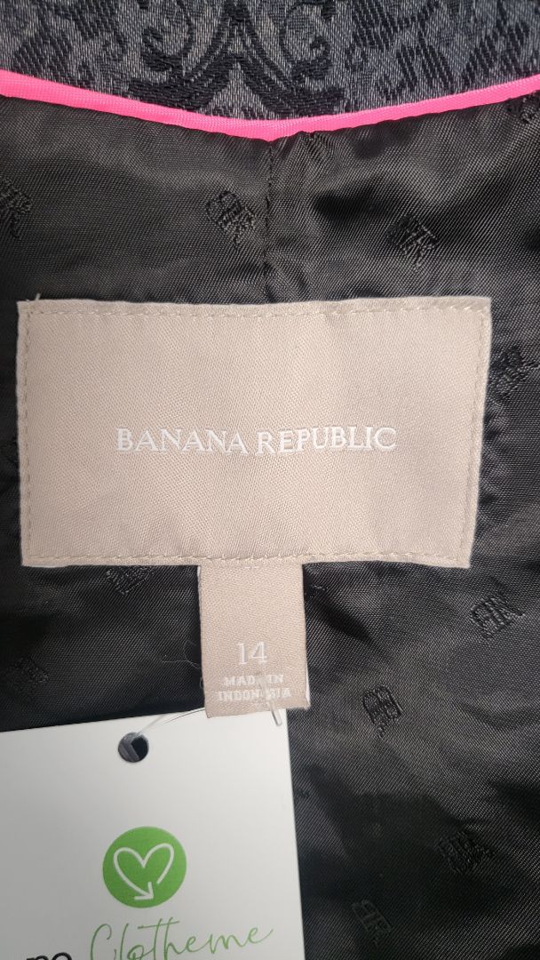 Banana Republic B/W Striped Jacket (14)