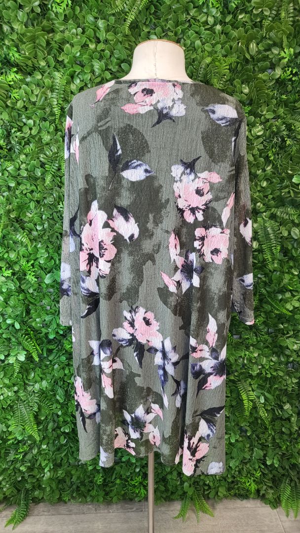 TS by Taking Shape Floral Layered Top (18-20)