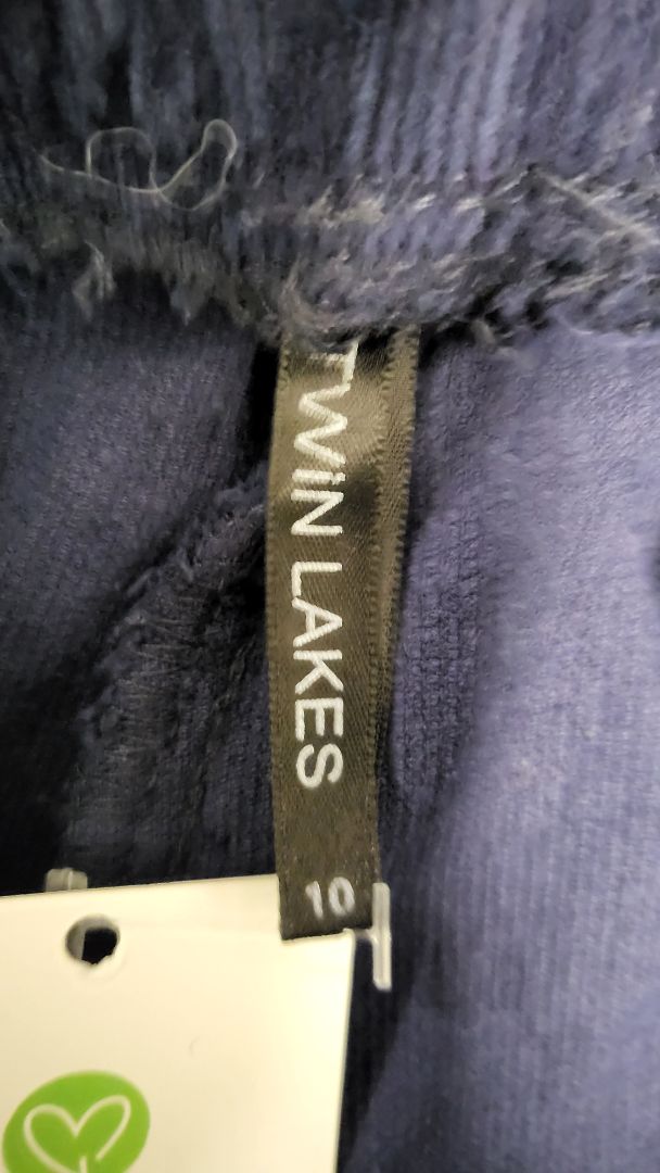Twin Lakes Navy Cord Pants (10)