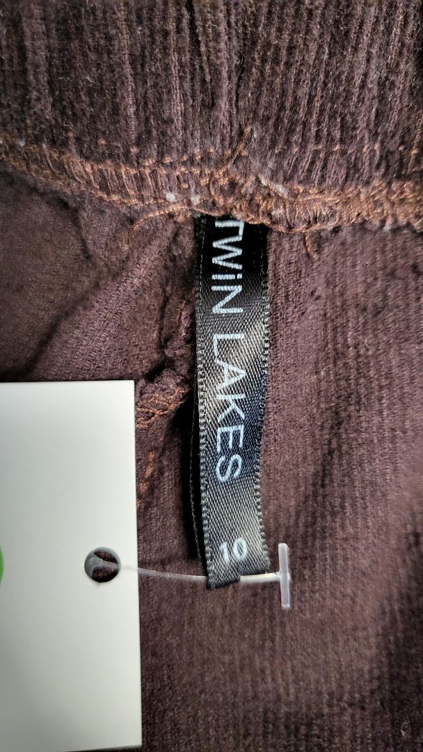 Twin Lakes Brown Cord Pants (10)