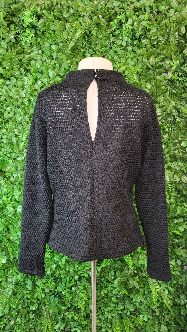 Esmaee Black Textured Top (12)
