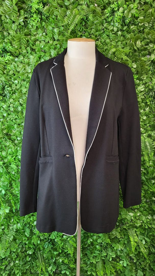 Betty Basics Black Blazer (12)